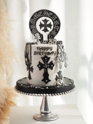 Chrome Hearts配件，搭配Chrome Hearts的logo